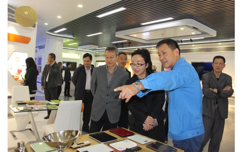 云南省綏江縣調(diào)研團一行到廣東香山衡器考察調(diào)研