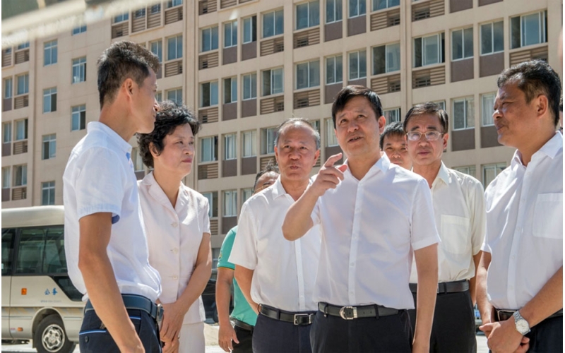 莆田市長(zhǎng)李建輝、副市長(zhǎng)陳惠黔一行視察華志科技新廠區(qū)