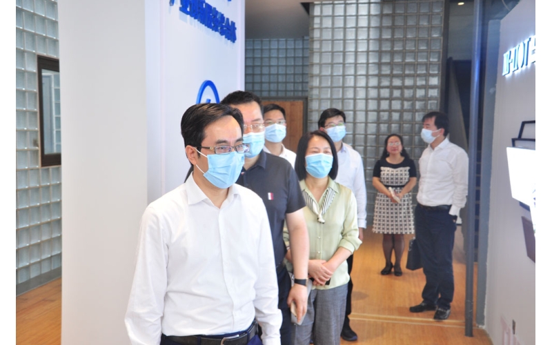 寧波市江北區(qū)委書記張國鋒一行蒞臨柯力傳感考察調(diào)研